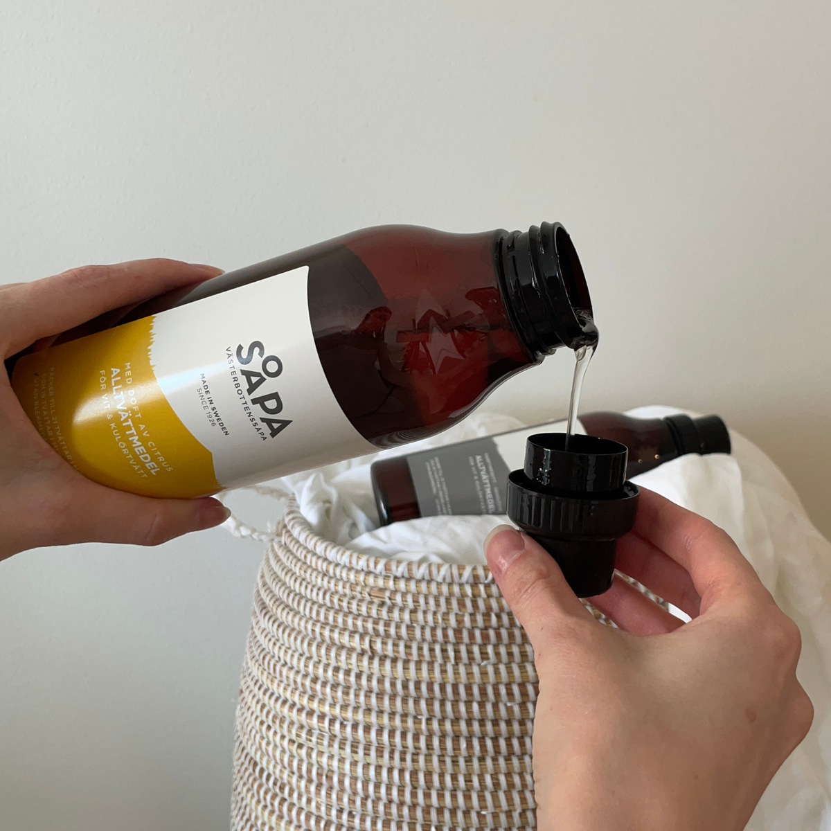 6-pack – Alltvättmedel – Tvättmedel för vit och kulörtvätt, 750 ml per flaska – Tre dofter att upptäcka