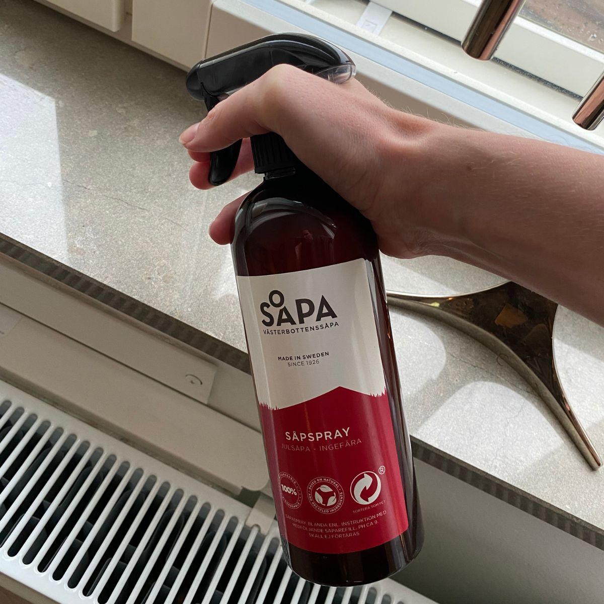 Skonsam julsåpa med doft av ingefära.