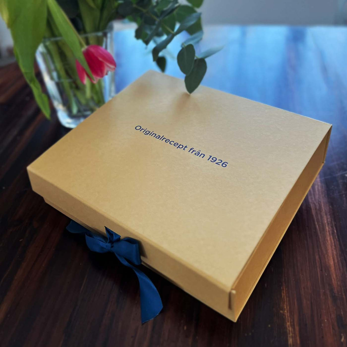 Västerbottenssåpa liten presentbox som ligger på ett bord. 